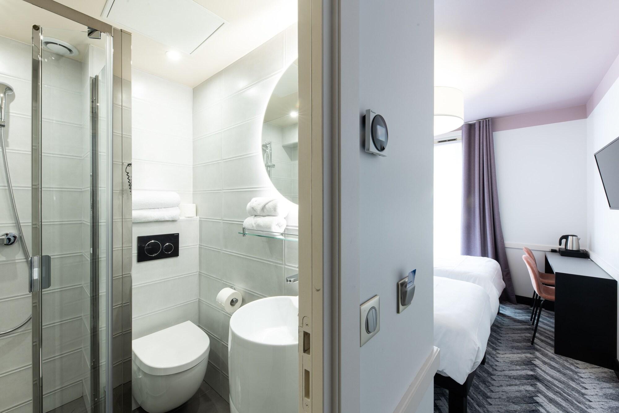 โฮเต็ล เจรานโด Hotel ปารีส ภายนอก รูปภาพ